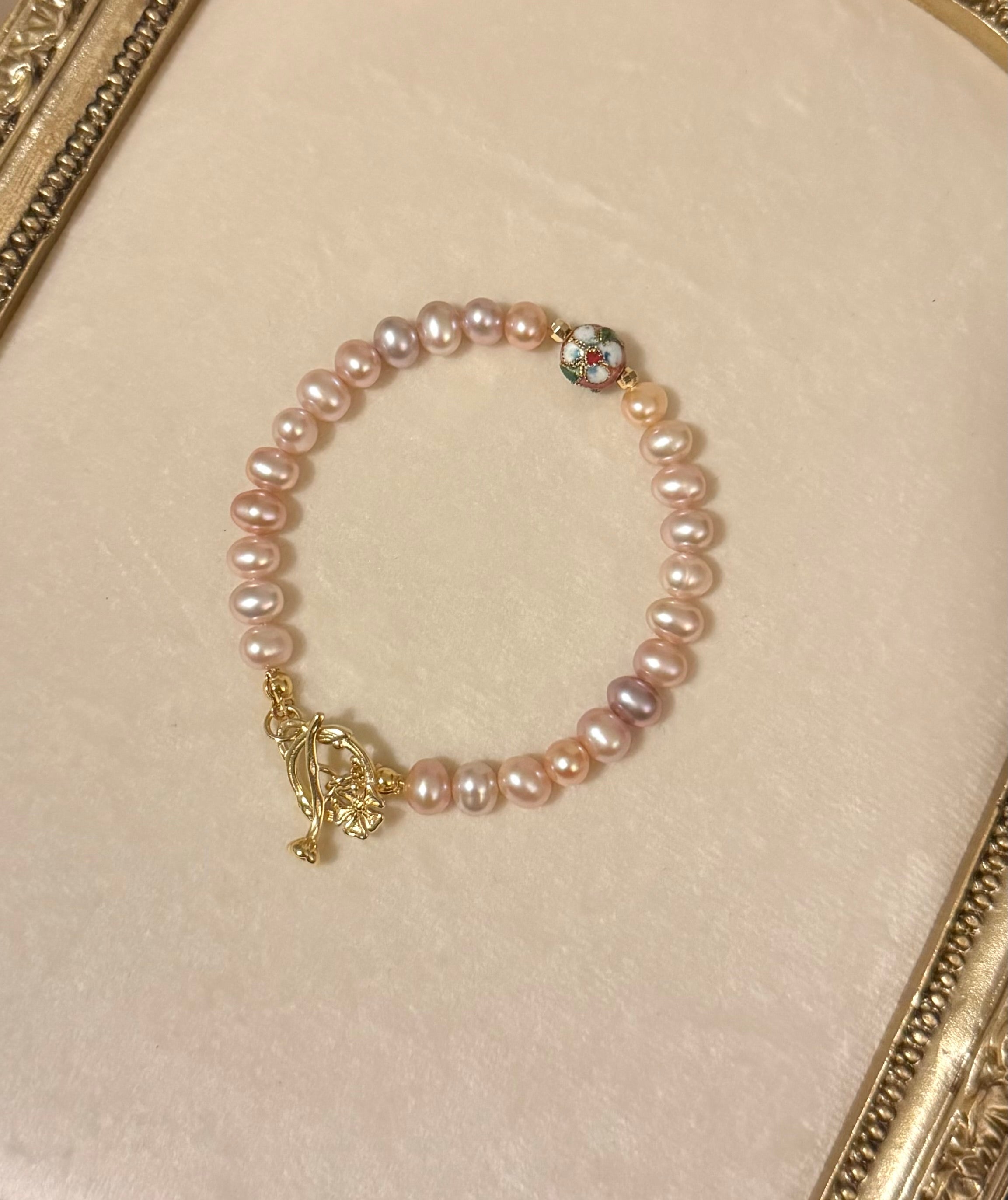 Blush Garden Pearl Bracelet